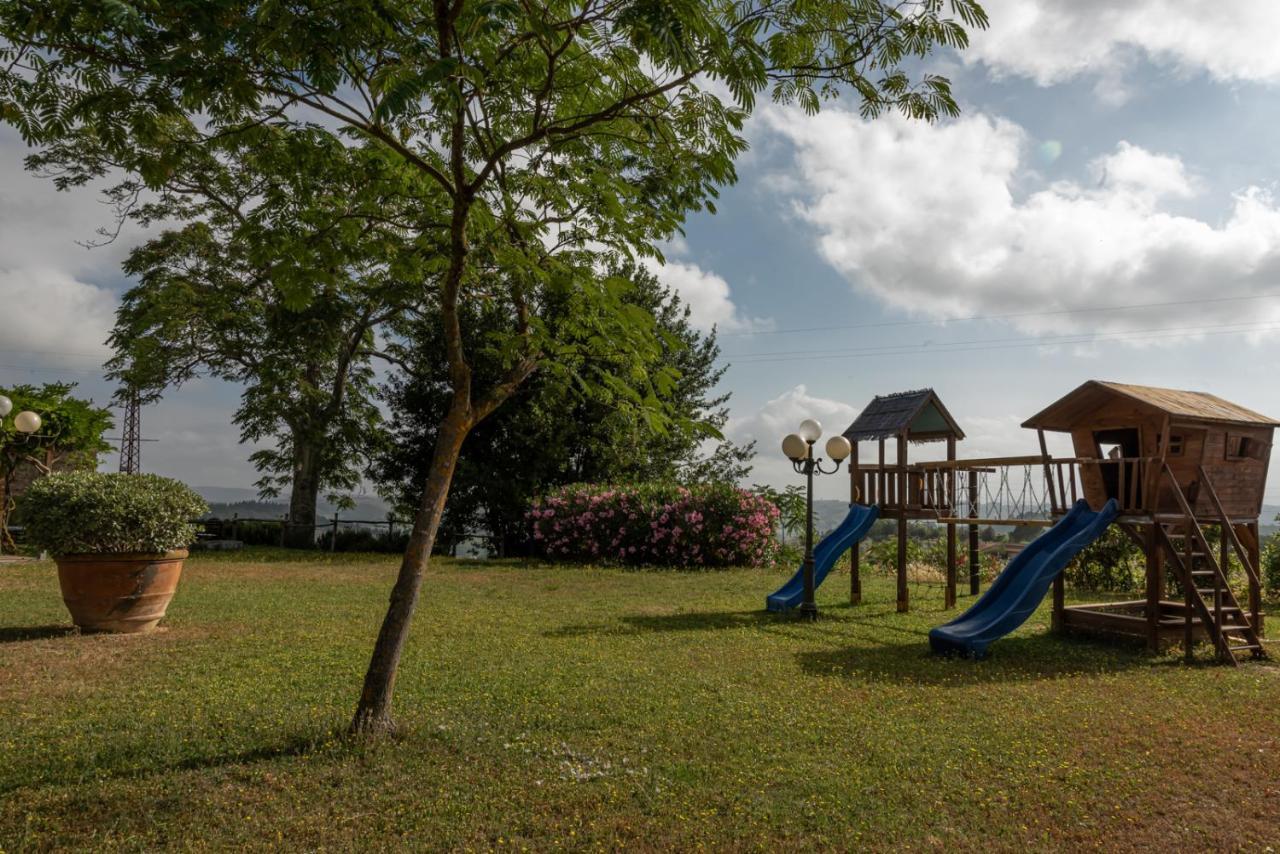 Tenuta Il Corno Agriturismo Сан Кашано ин Вал ди Пеза Екстериор снимка